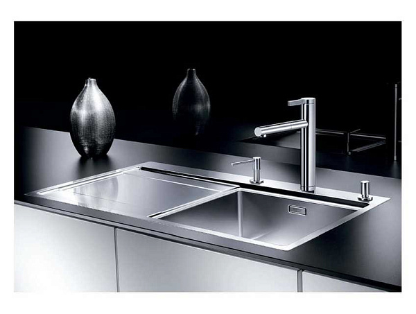 Смеситель для кухни Blanco Linee-S (матовая нержавеющая сталь)