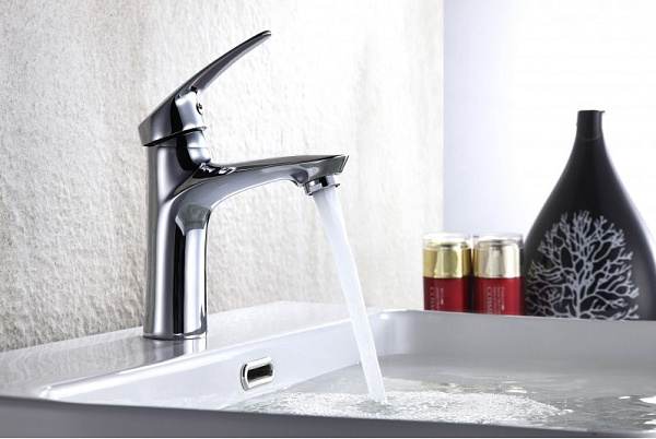 Смеситель для раковины Lemark Linara LM0406C