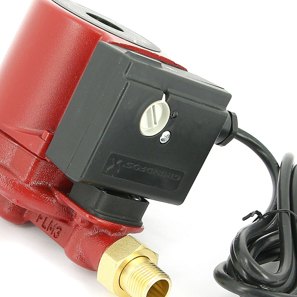 Насос циркуляционный GRUNDFOS UPS 32*40